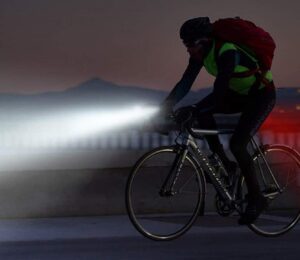 Oświetlenie rowerowe: jak wybrać i najlepsze modele